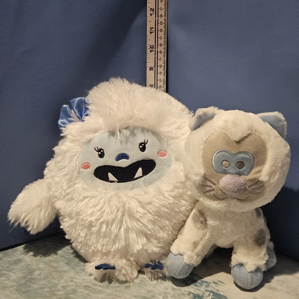 Disney Parks Expedition Everest Yeti Snow Leopard Plush Lot Animal Kingdom